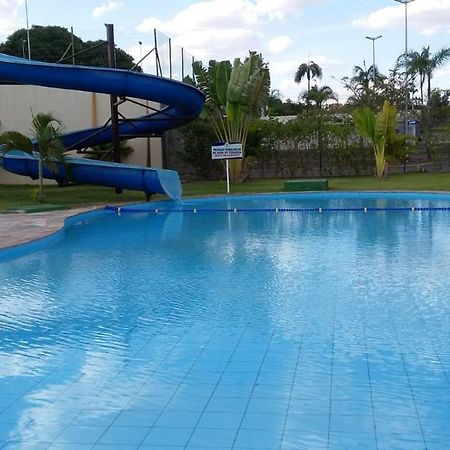קאלדס נובאס Golden Dolphin Express 5Pessoas Mais 1 Crianca Ate 5 Anos Com Toalhas E Roupas De Cama,Lencois, Travesseiros E Fronhas E 3 Parques Aquaticos Termais Limpeza Impostos E Taxas Ja Incluso מראה חיצוני תמונה